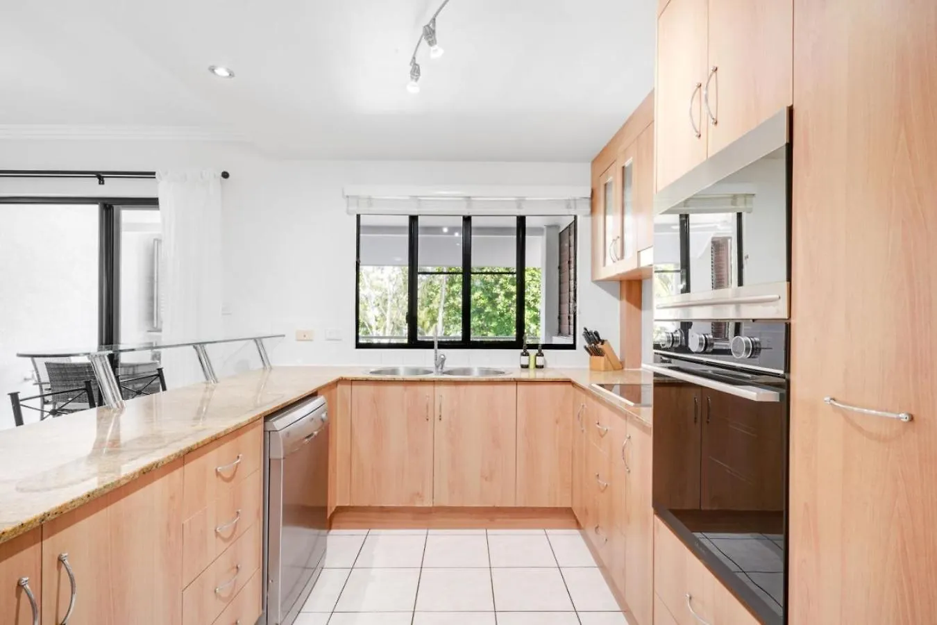 Ocean Spray In Sims Esplanade Apartamento Yorkeys Knob
